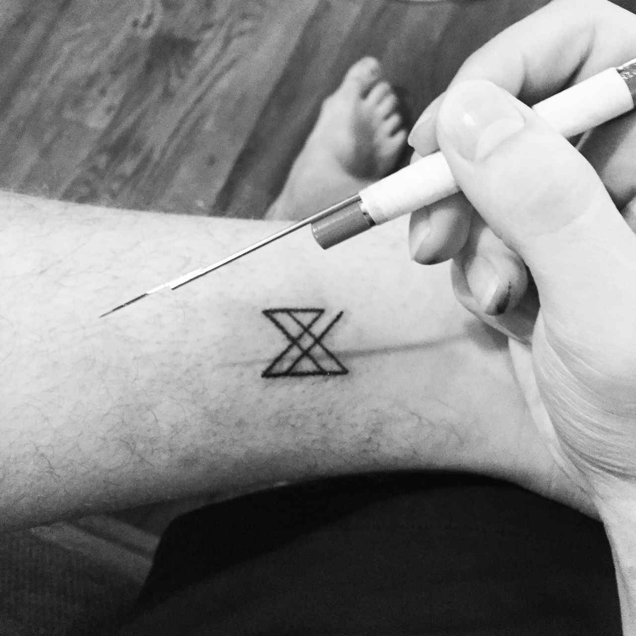 Хэндпоук (Handpoke)